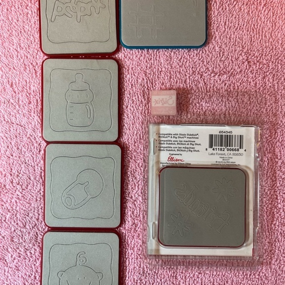 Sizzix - Picture 2 of 2